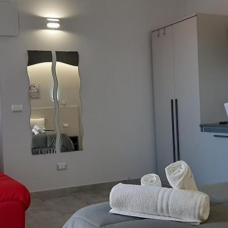 Donjon Suite Centro Storico Castelbuono  Zewnętrze zdjęcie