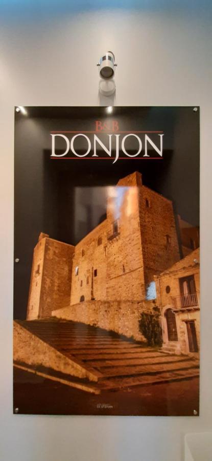 Donjon Suite Centro Storico Castelbuono  Zewnętrze zdjęcie